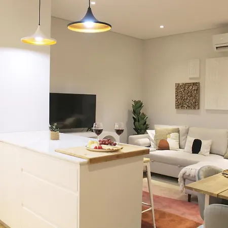 Apartment Artistic Neighborhood Luxury *